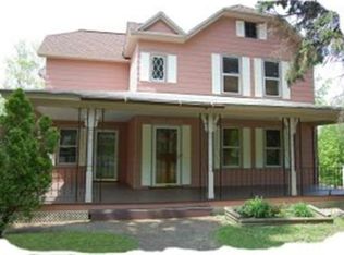 52 High St, Chatham, NY 12037