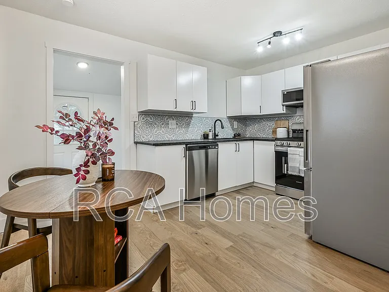933 N Tuxedo St — Photo 5