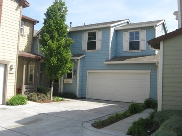 279 Azalea Pl