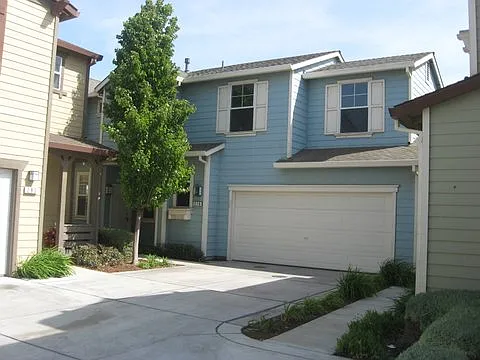 279 Azalea Pl Photo 1