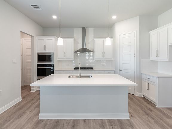 3rd image of 7316 Palisades Dr