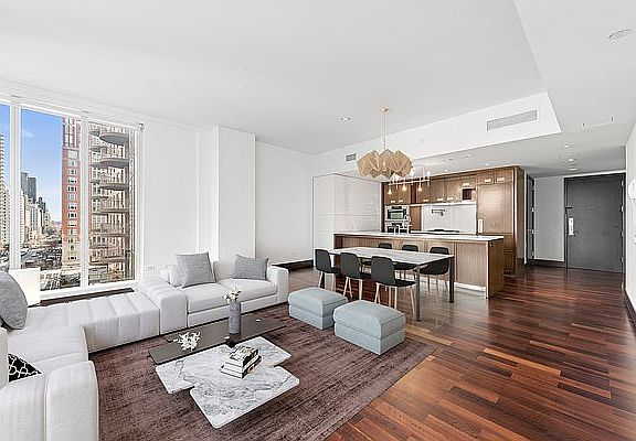 4th image of 151 E 85th St APT 6H