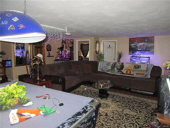 3rd image of 7939 Owasco Ave