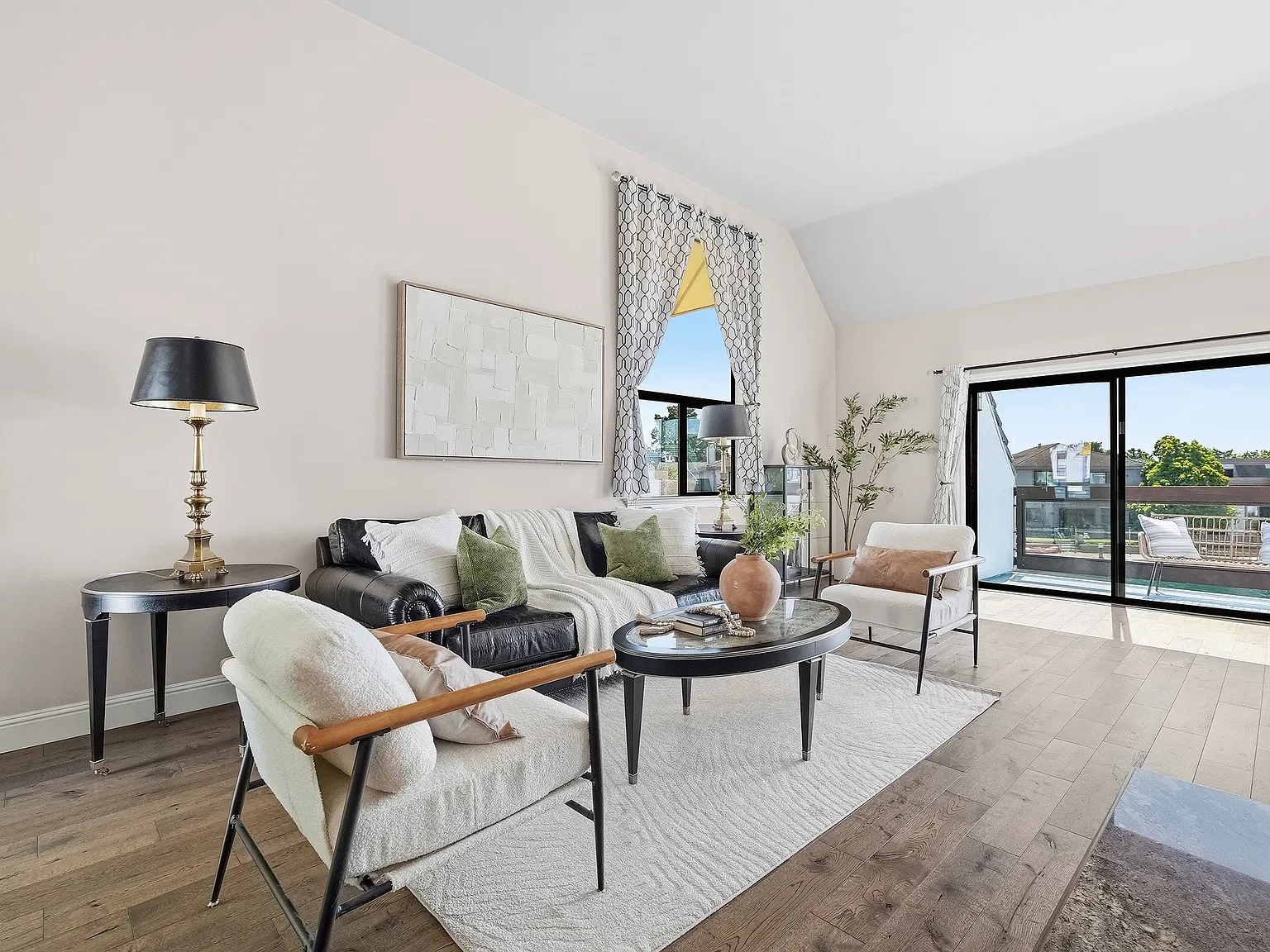 2 bed, 1490 sqft, $5,000 — Photo 4