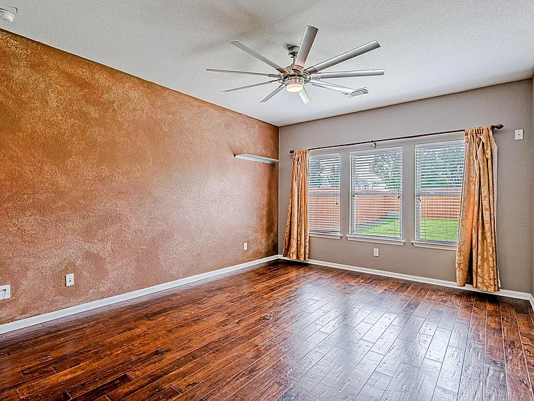 7507 Trail Holw — Photo 19