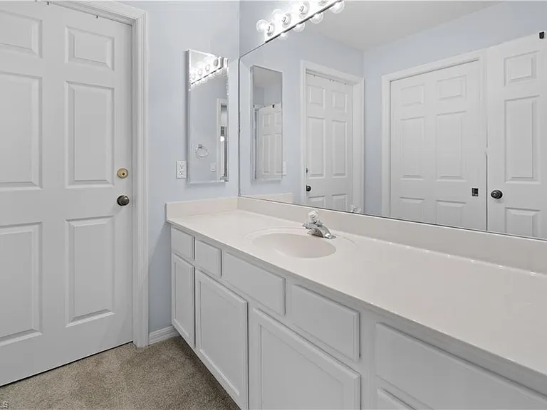 14967 Rivers Edge Ct #B2 — Photo 16