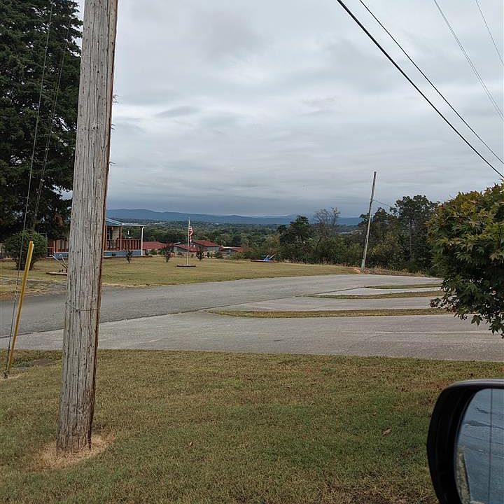 2nd image of 1757 S Odell Rd