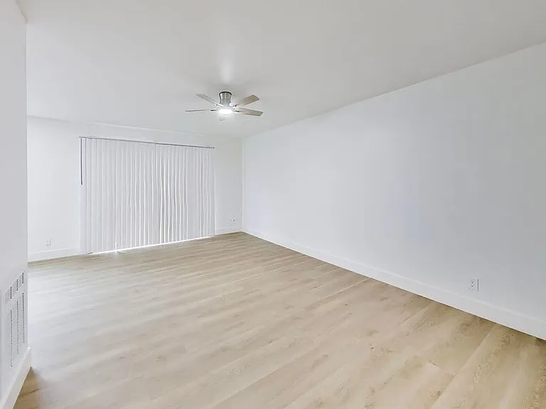 2727 Marina Boulevard — Photo 17