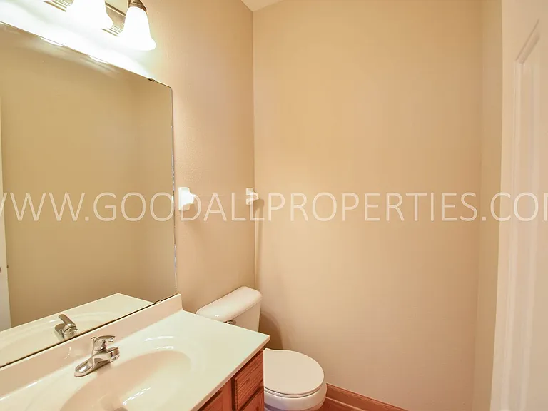 6304 NW 94th St — Photo 10
