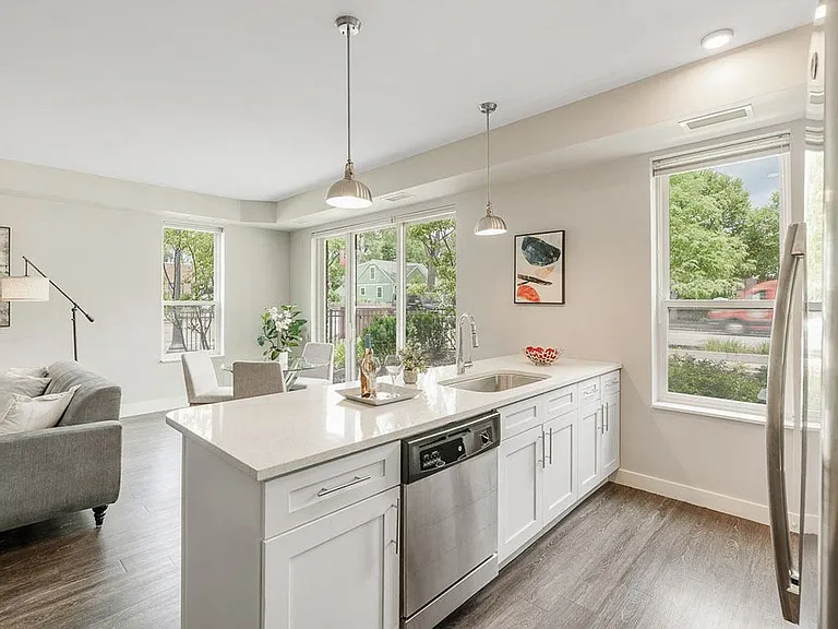 HIGHPOINT Barrington — Photo 152