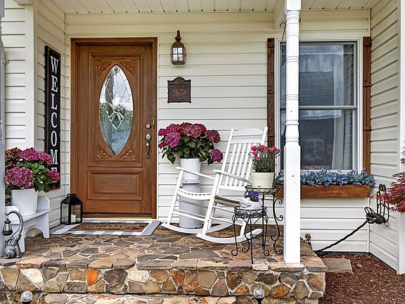 5th image of 21658 Lakeshore Dr
