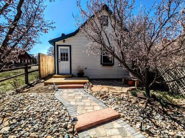 319 Bauer Ave, Mancos, CO 81328