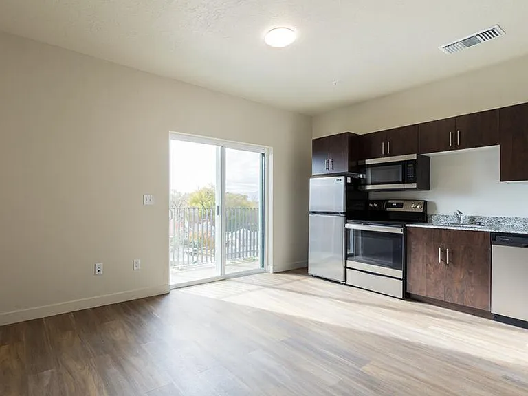 Fair Park Apartments — Photo 8