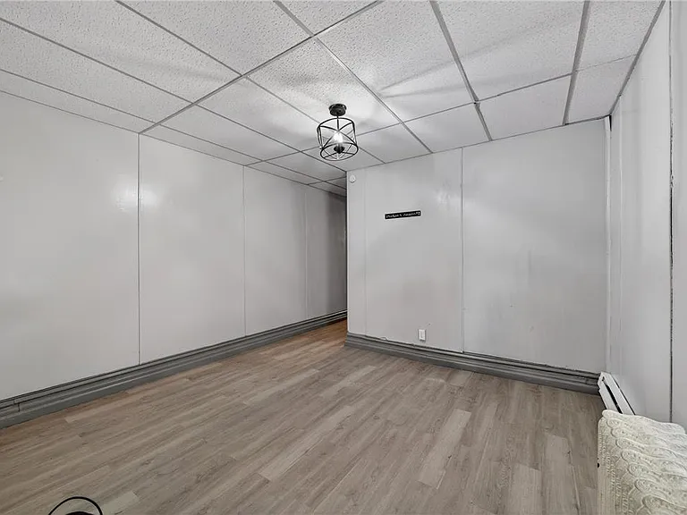 1139 W Linden St — Photo 6