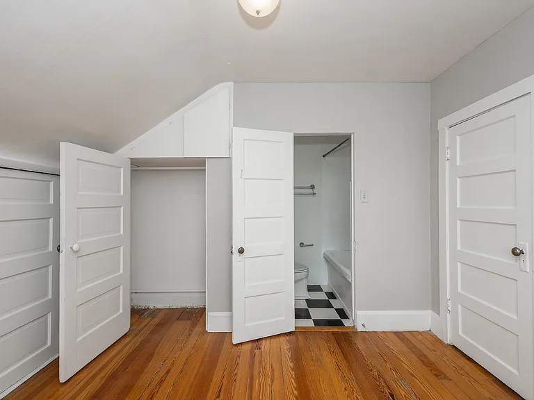 Cross Park Apartments — Photo 37