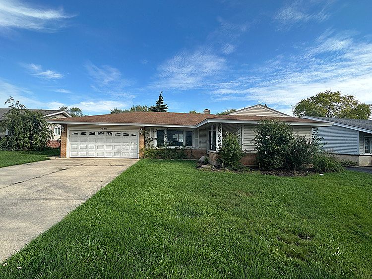 1st image of 630 Pinewood Dr