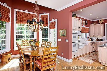3rd image of 2 Ballantrae Ct