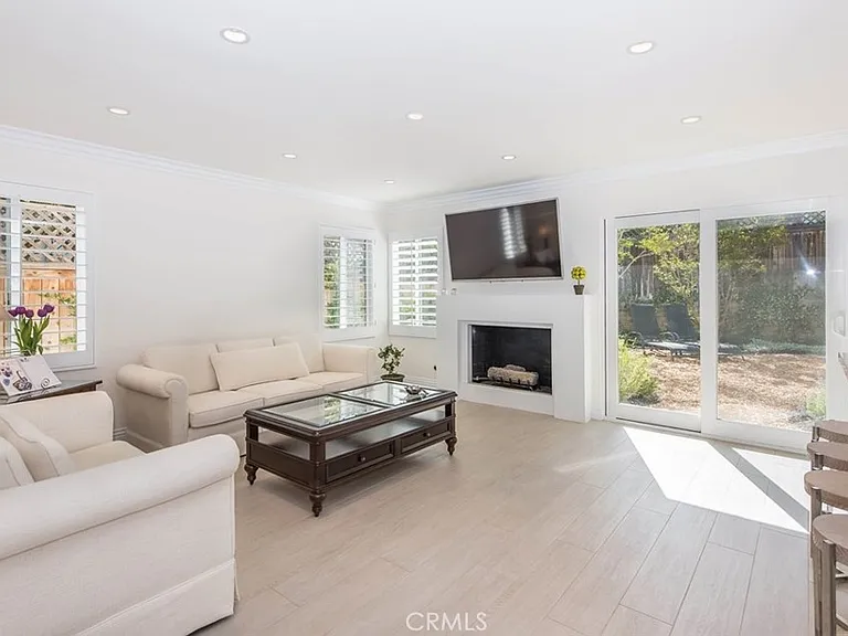 11 Wickland — Photo 3