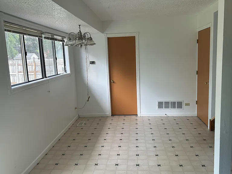 3062 Timber Hill Ln — Photo 5