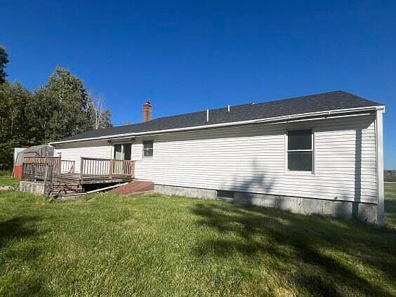 3rd image of 305 Larue Rd