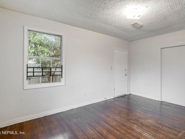 jacksonville-florida-154638722 picture