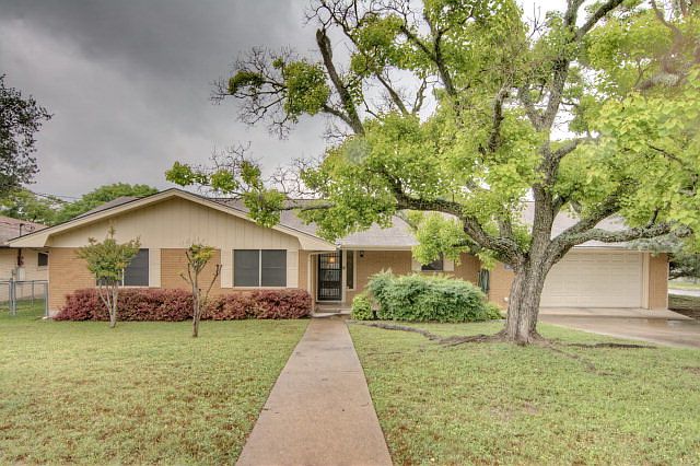 1st image of 201 Skyview Dr