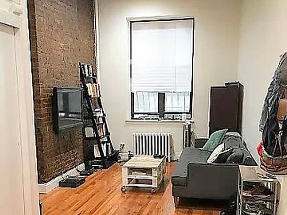 4th image of 405 E 90th St APT 1B
