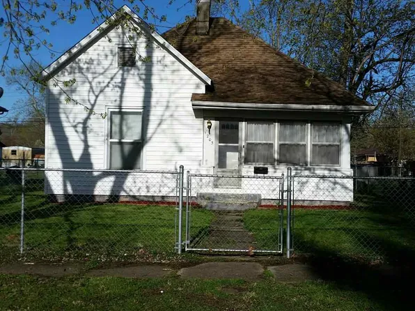 1205 S 6th St, Clinton, IN 47842