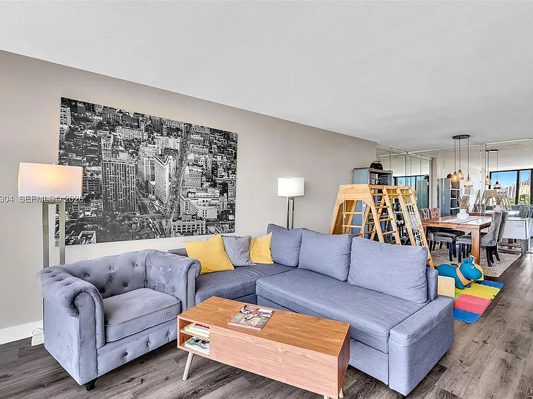 3375 N Country Club Dr #905 — Photo 39