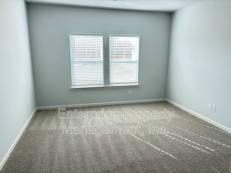 230 Kipling Dr — Photo 17