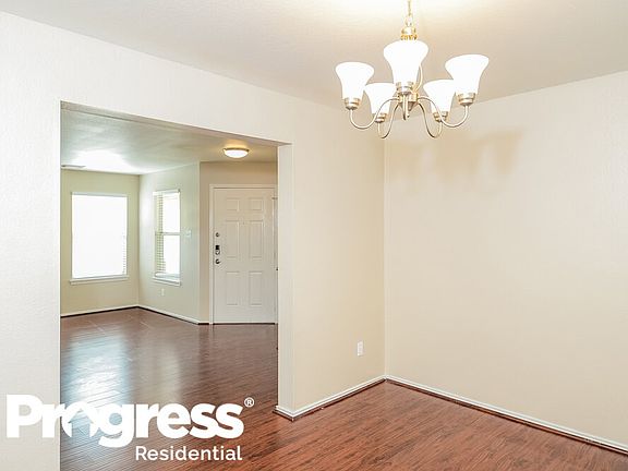 5th image of 18226 Temple Hill Ln