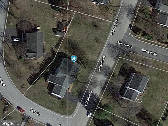 2nd image of 114 S Shaffer Dr