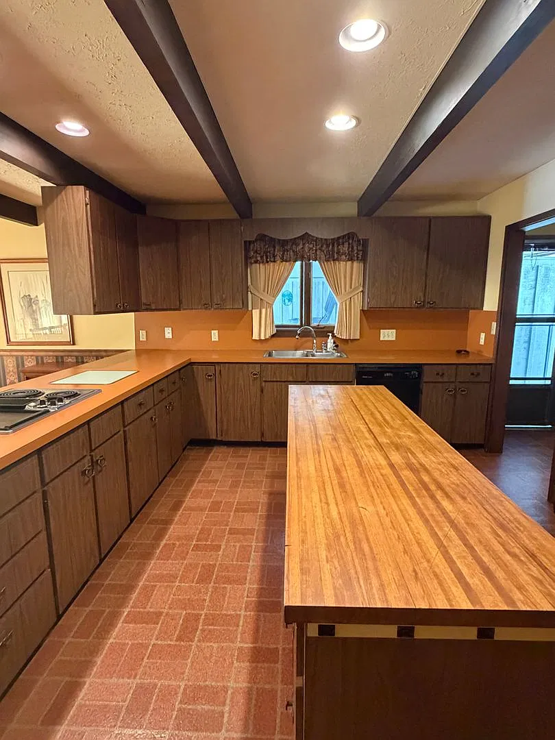 Charming Pigeon Forge Home | Smoky Mountain Views | Walk to Old Mill & Patriot Park — Photo 4