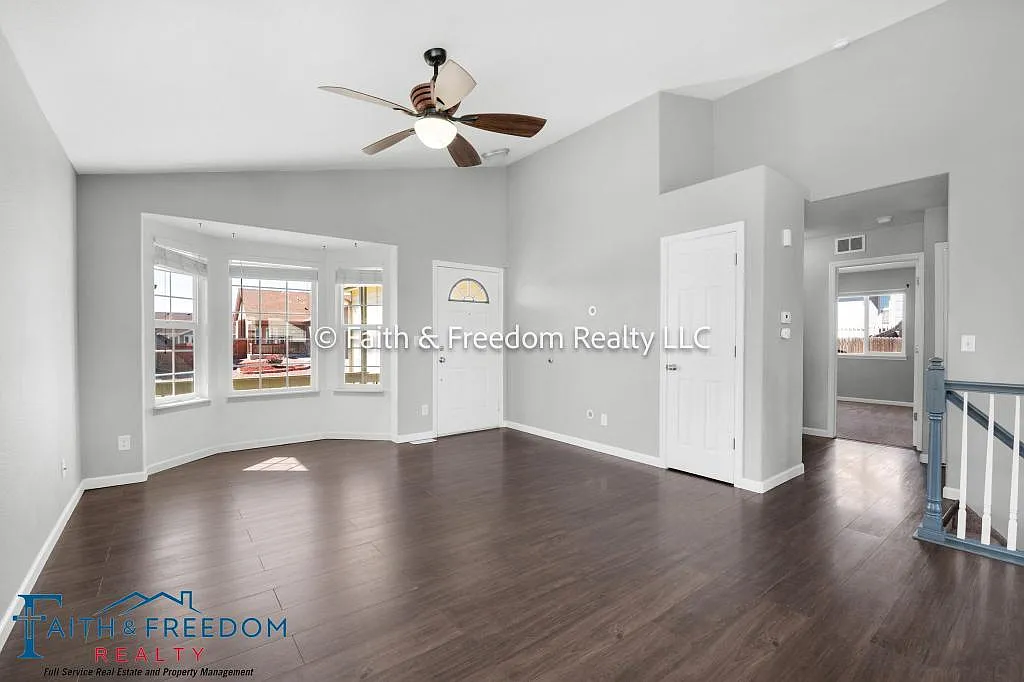 8354 Freestar Way — Photo 4
