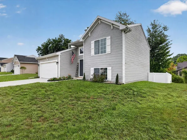 818 Strauss Ct, Greenville, MI 48838