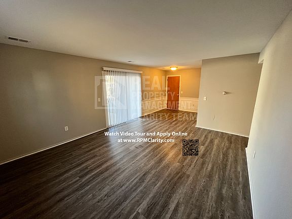 3rd image of 5428 Glenridge Dr APT 1
