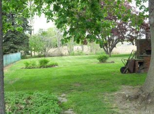 858 Oldfield Rd, Fairfield, CT 06824