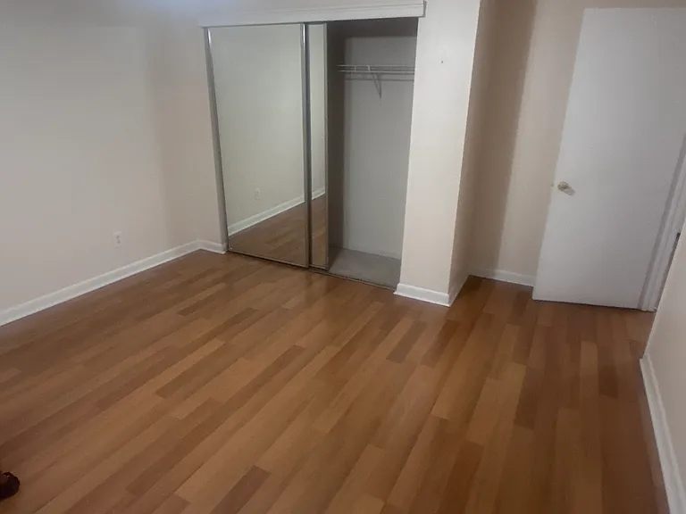1st bed room