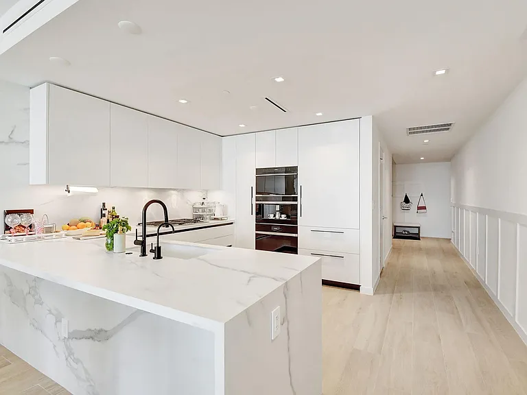 1116 N Ocean Blvd #303 — Photo 14