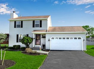 6460 Rapids Rd, Lockport, NY 14094