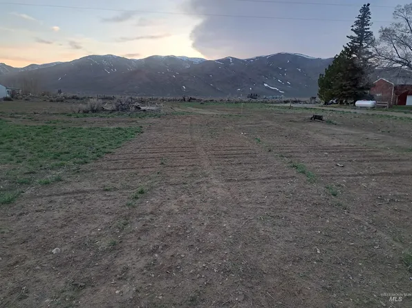 3370 W 3175 N, Moore, ID 83255