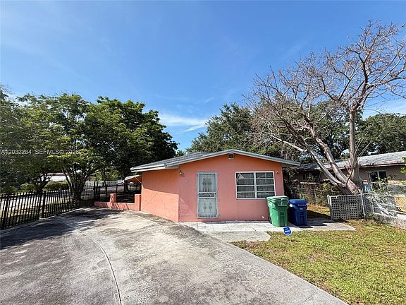 2nd image of 997 NW 116th St