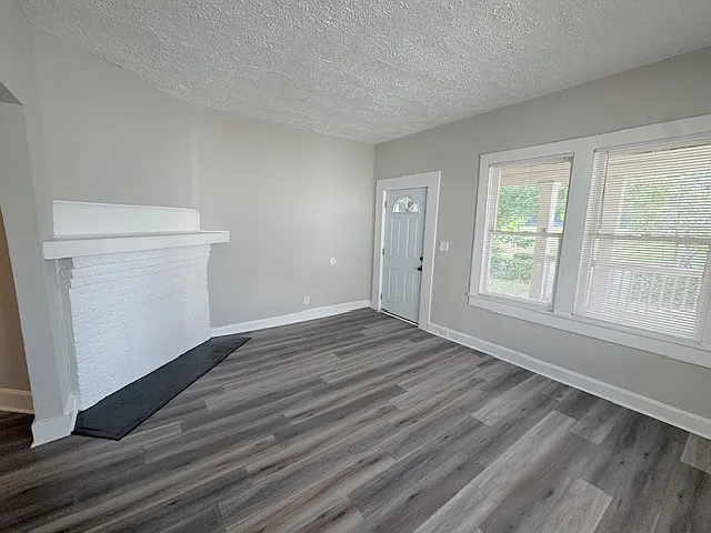818 Peeples St SW — Photo 8