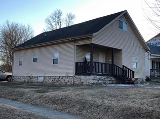 1332 E Blaine St, Springfield, MO 65803