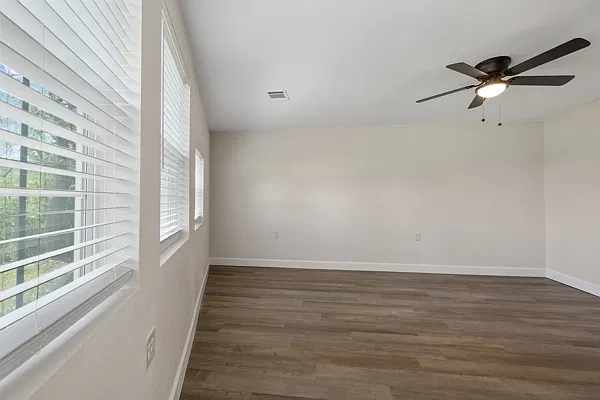 1 bed, 600 sqft, $1,000 — Photo 3