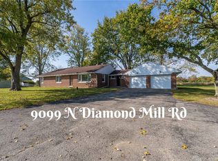 9099 N Diamond Mill Rd, Brookville, OH 45309