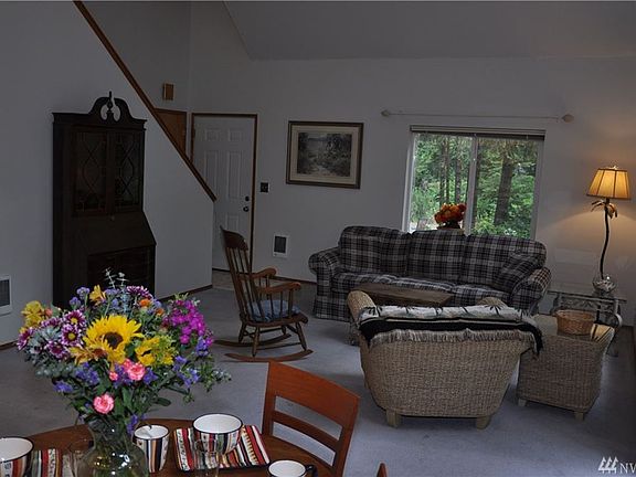 4th image of 12905 Silver Dr