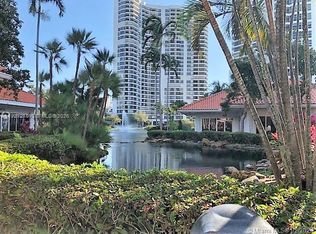 Mystic Pointe, Aventura, FL 33180