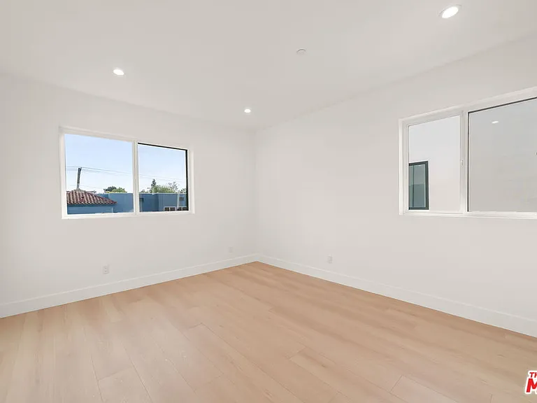 913 N Hobart Blvd #1/4 — Photo 11