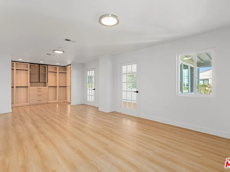 2522 Armacost Ave — Photo 38
